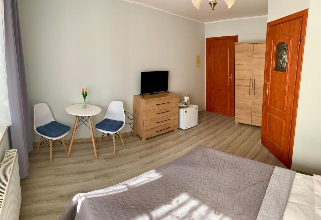 Portowa 35 Kwatera prywatna *